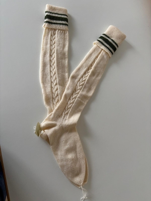 Trachtenstrümpfe abzugeben